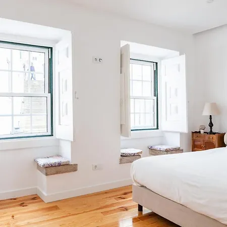 Alfama Delight Panoramic River And Historic Views 3 Bedrooms And 2 Bathrooms Ac 18th Century Building Lejlighed *
