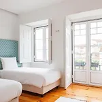 Apartament Alfama Delight Panoramic River And Historic Views 3 Bedrooms And 2 Bathrooms Ac 18th Century Building Lizbona