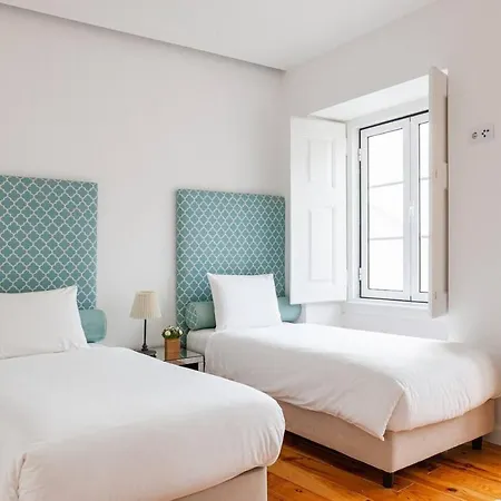 Alfama Delight Panoramic River And Historic Views 3 Bedrooms And 2 Bathrooms Ac 18th Century Building Apartment Lissabon