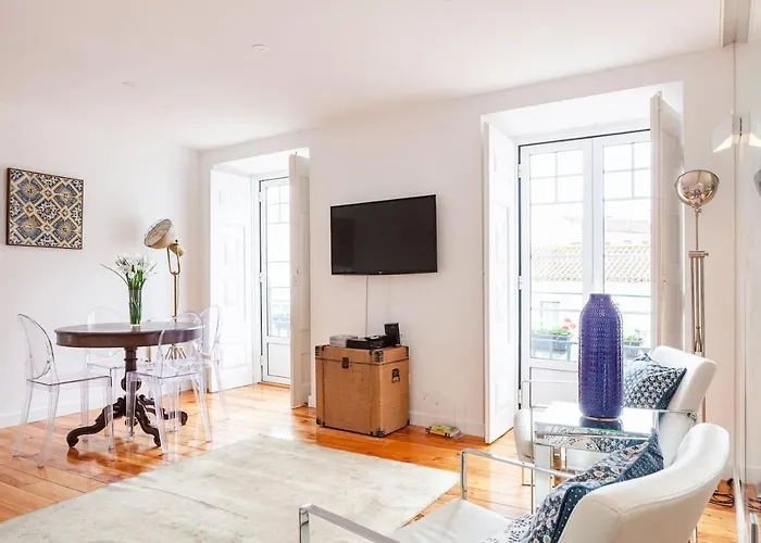 公寓 Alfama Delight Panoramic River And Historic Views 3 Bedrooms And 2 Bathrooms Ac 18th Century Building Lisboa
